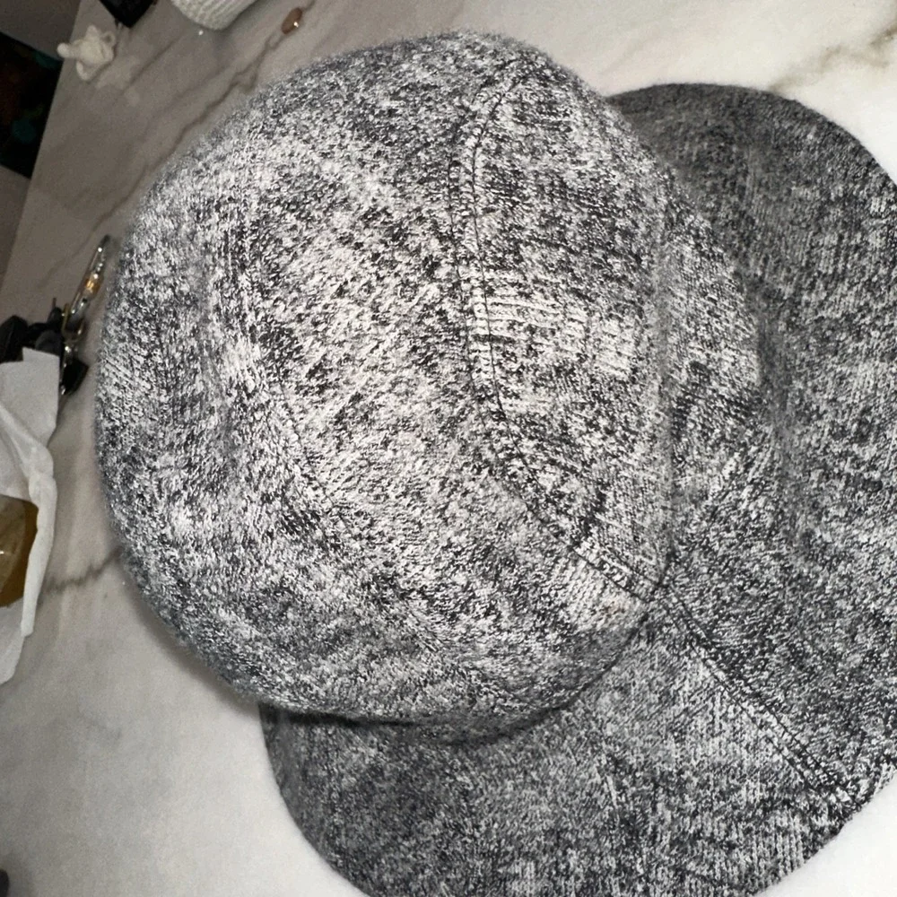 Helen‎ Kamiski Grey Wool Felt Hat